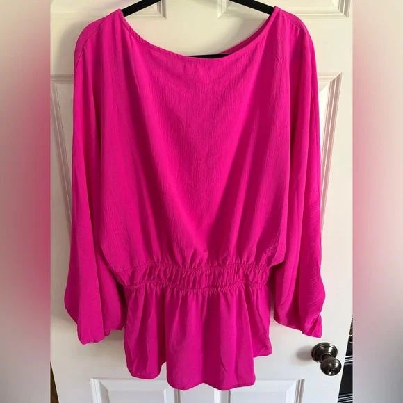 Boutique Pink Top Balloon sleeves and cinched waist. Pretty in Pink. Barbie - Picture 2 of 7